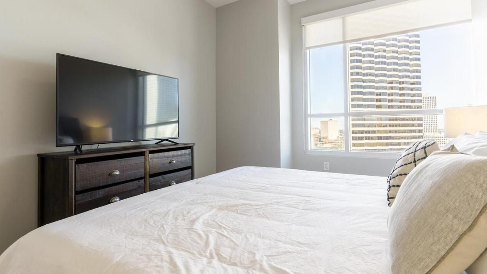 Landing Modern With Amazing Amenities Apartment New Orleans
