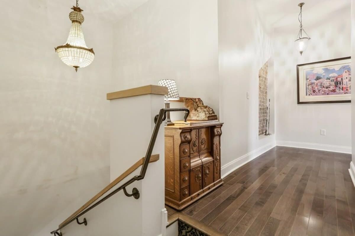 The Burgundy Penthouse Steps To The French Quarter * New Orleans
