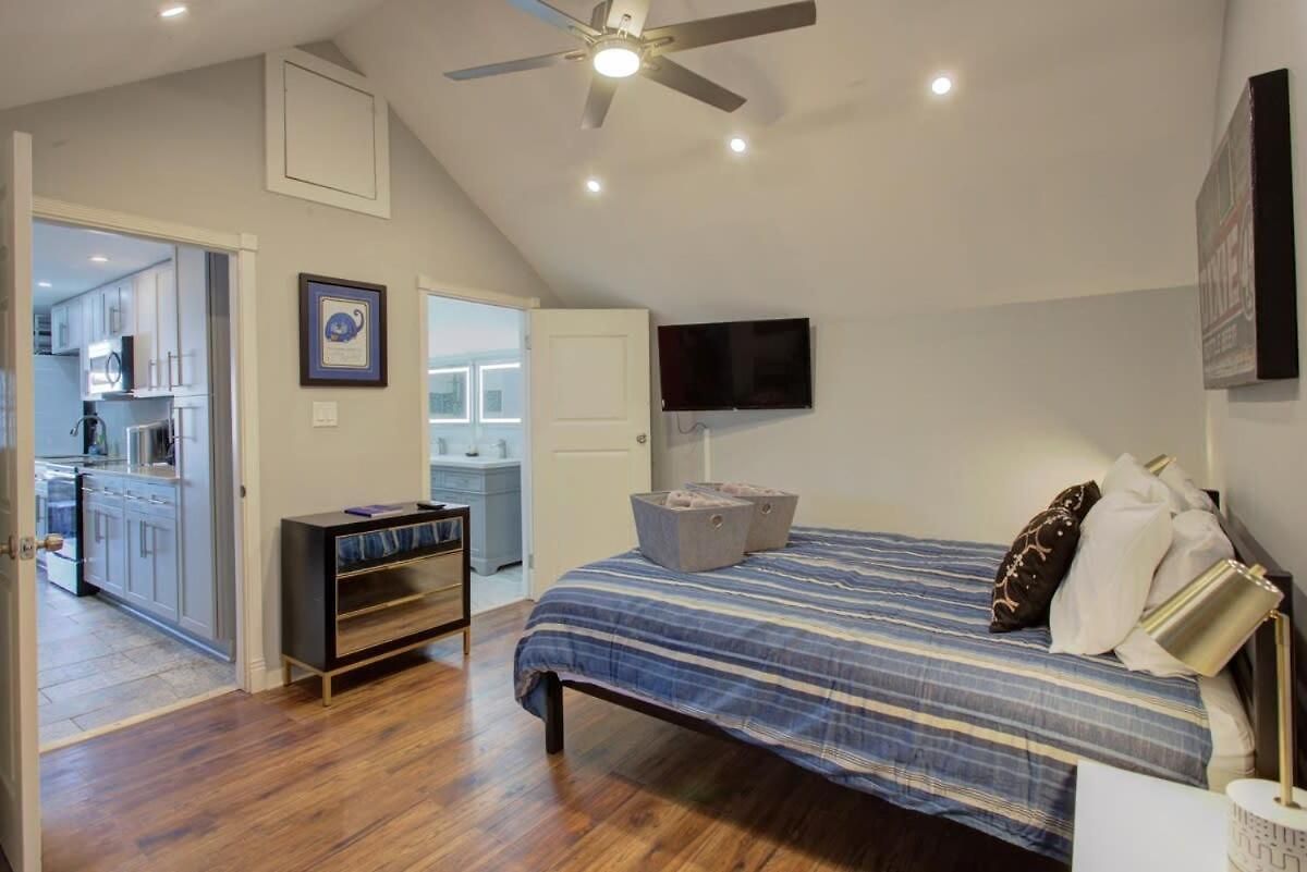 Charming Conti Nest With Large Courtyard Holiday home New Orleans