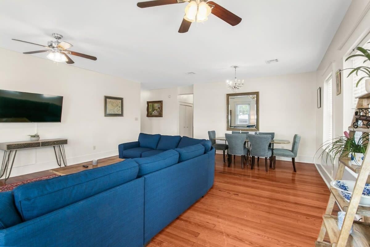 Apartment Stunning 2bd Luxury Perfect Nola Location *