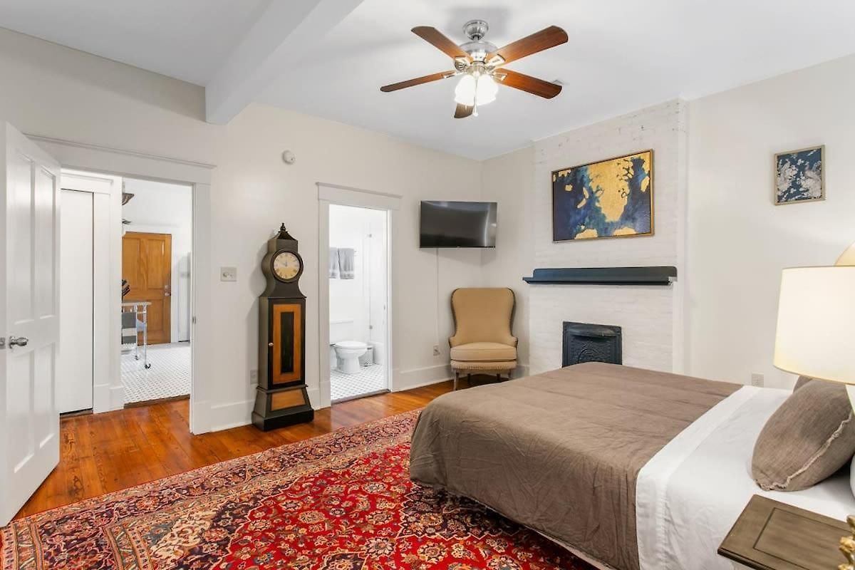 Apartment Stunning 2bd Luxury Perfect Nola Location
