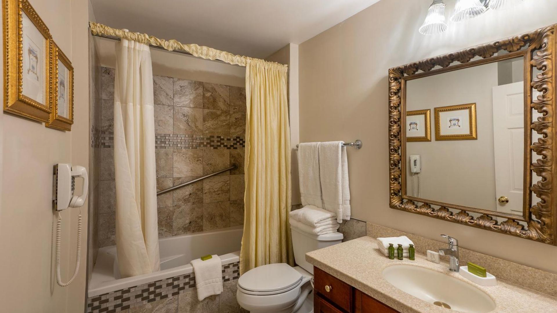 Quarter House Hotel New Orleans