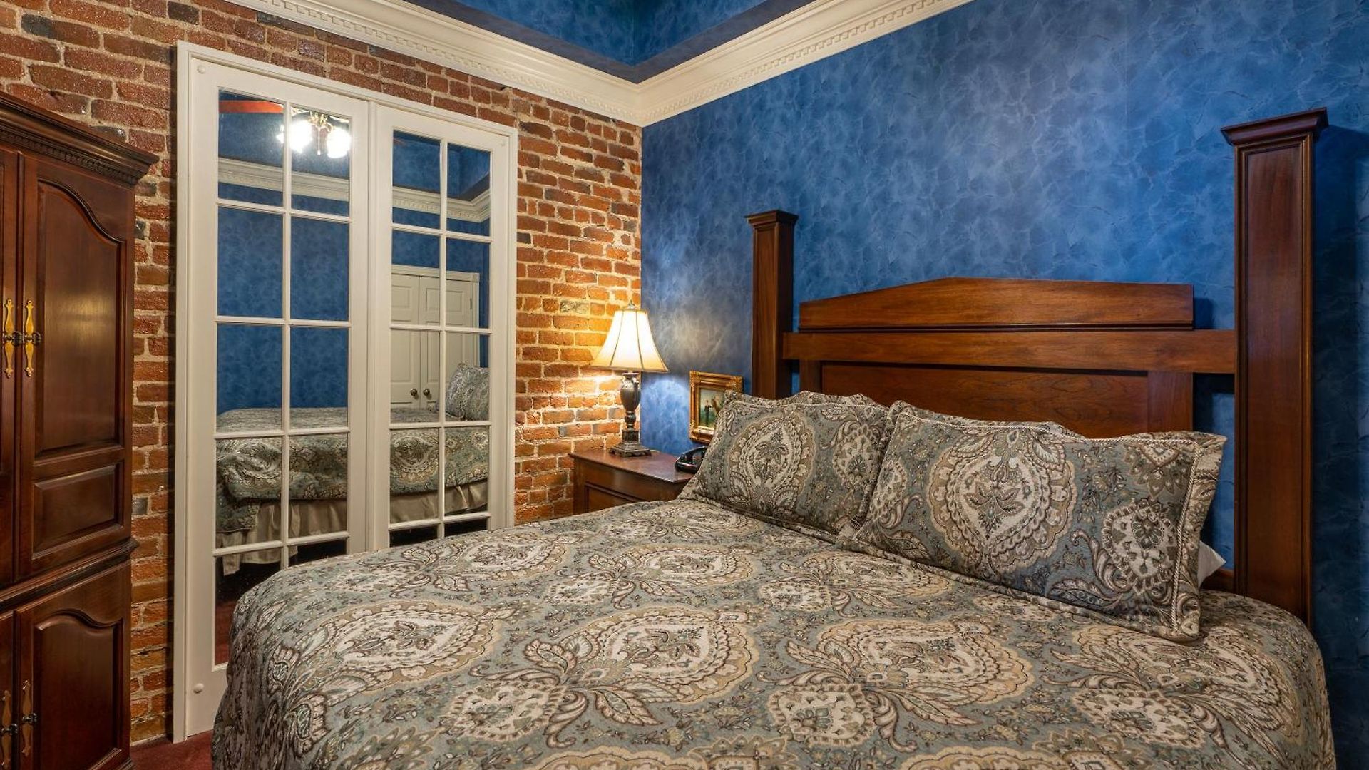 Quarter House Hotel New Orleans