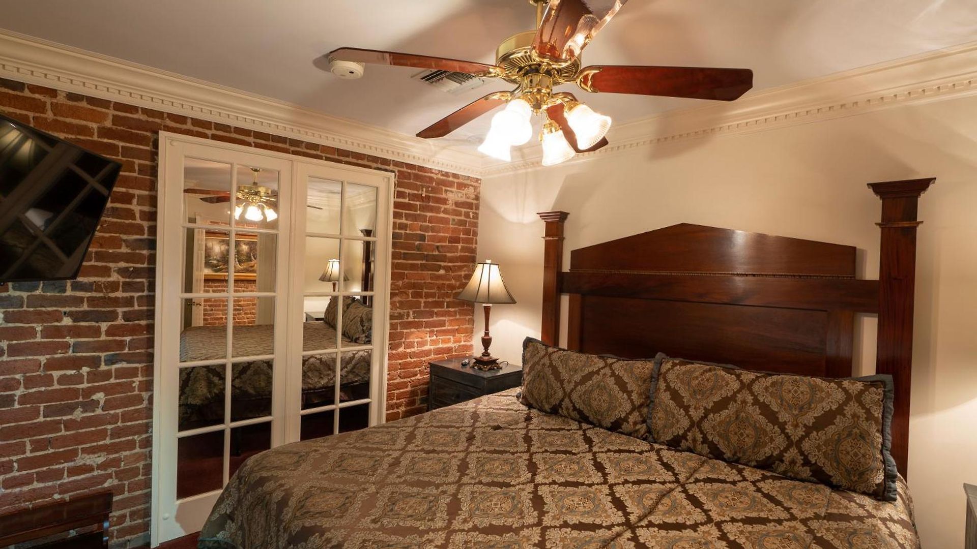 Quarter House Hotel New Orleans