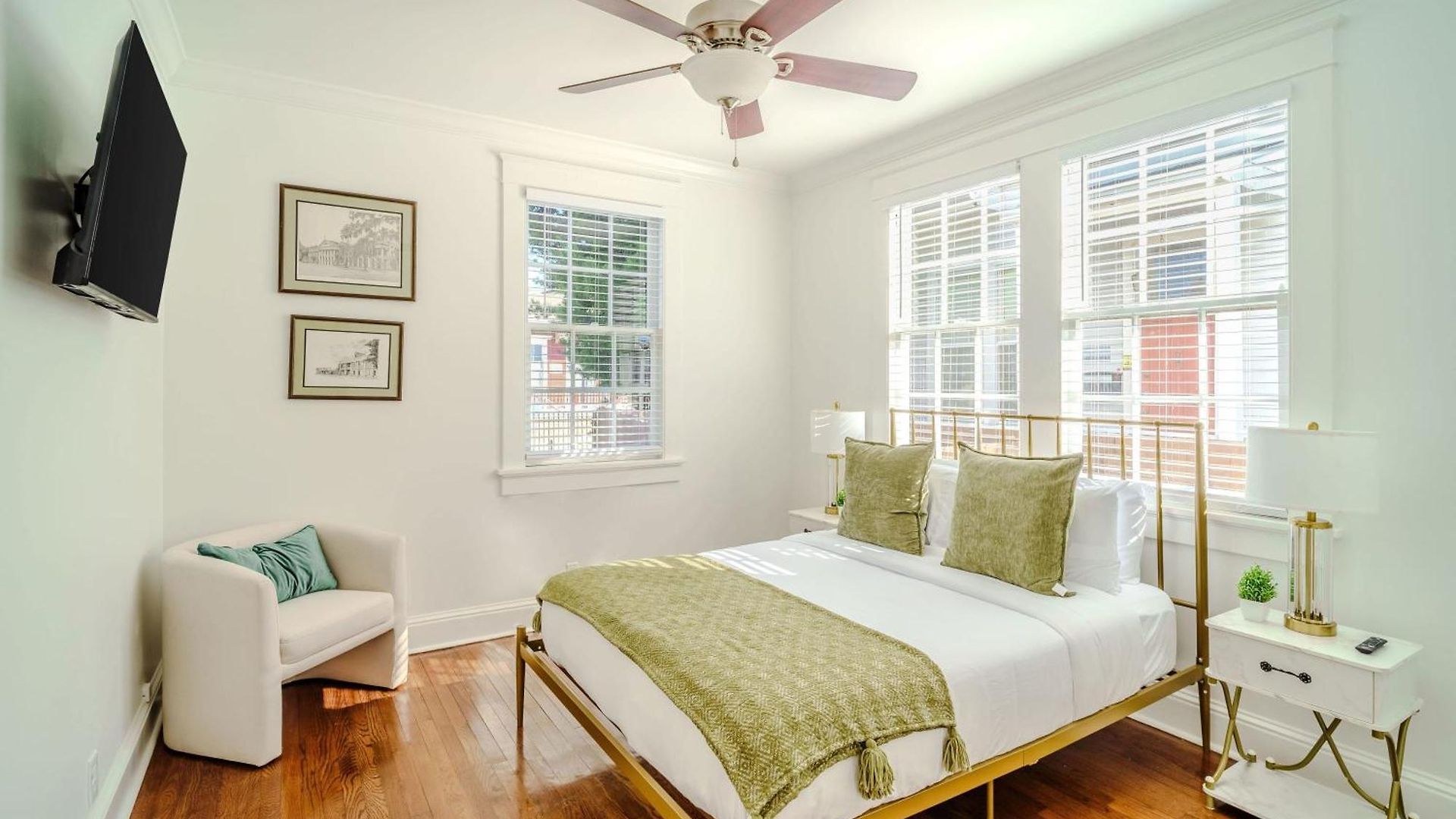 Serene 4 Bedroom Near French Quarter With Wi-fi And Parking Holiday home