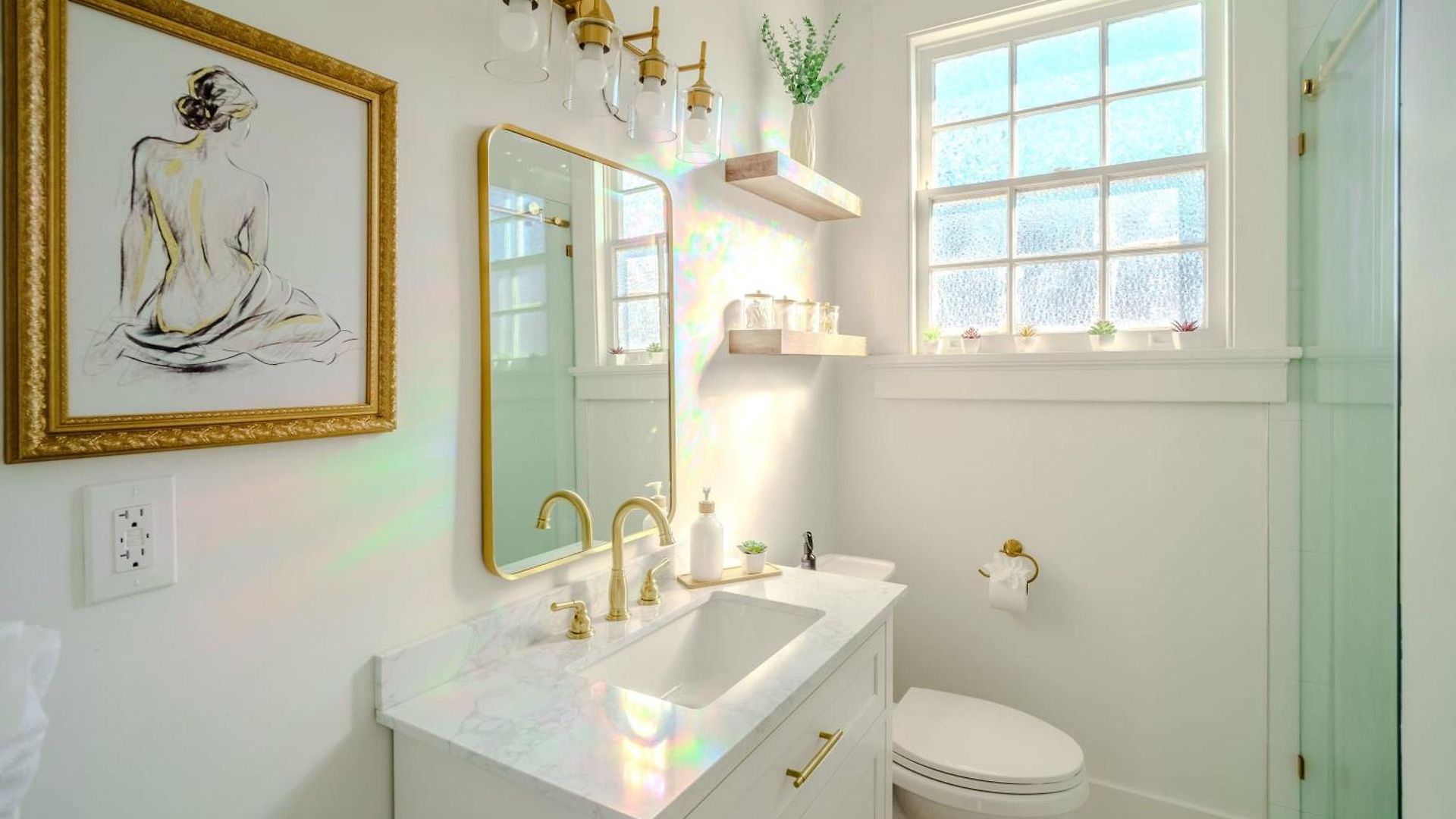 Serene 4 Bedroom Near French Quarter With Wi-fi And Parking *