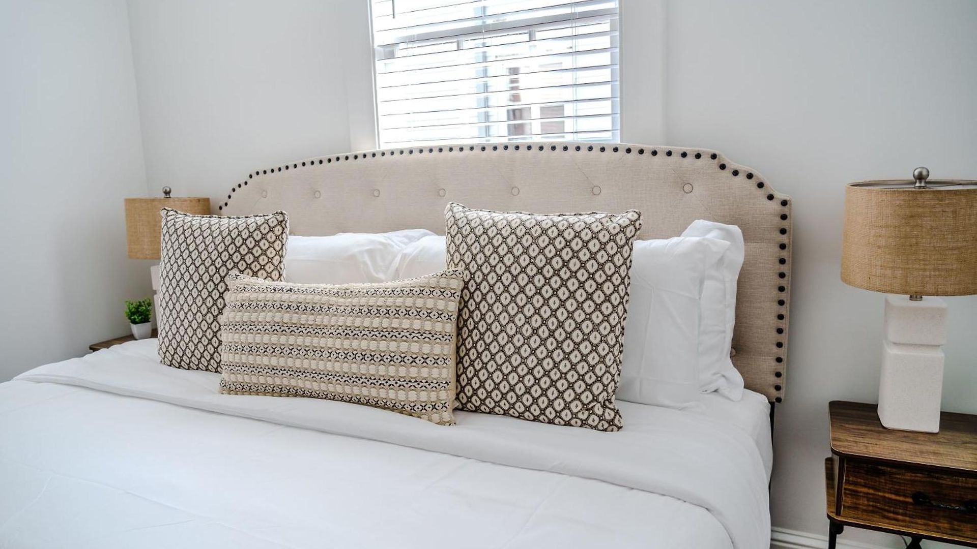 Holiday home Serene 4 Bedroom Near French Quarter With Wi-fi And Parking New Orleans
