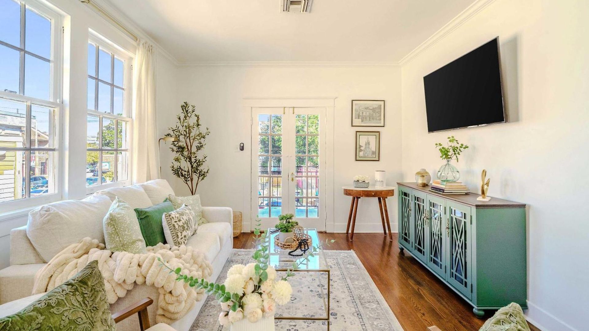 Serene 4 Bedroom Near French Quarter With Wi-fi And Parking Holiday home New Orleans