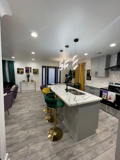 Mardigras Modern 4bedrm Wi-fi Free Parking Holiday home