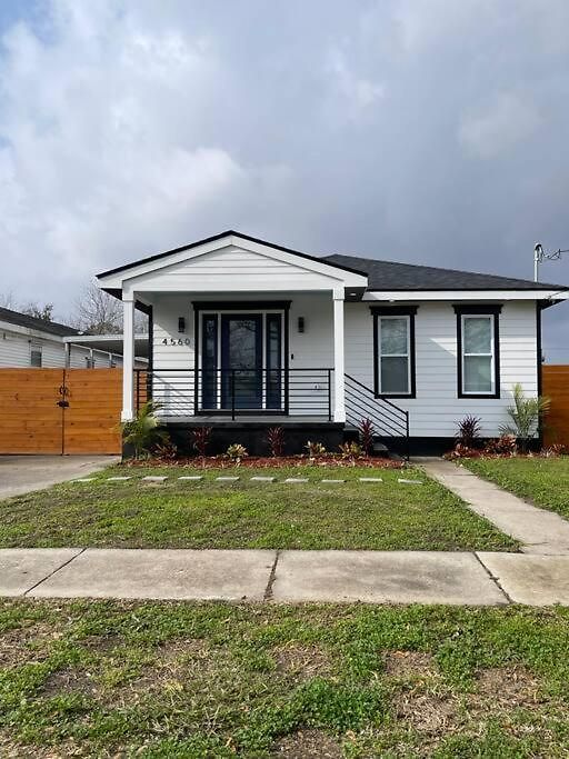 Mardigras Modern 4bedrm Wi-fi Free Parking Holiday home *