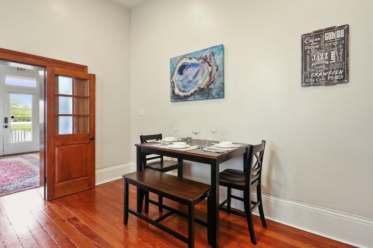 Unbeatable 2bd Bayou Luxury Steps To Jazz Fest Holiday home *