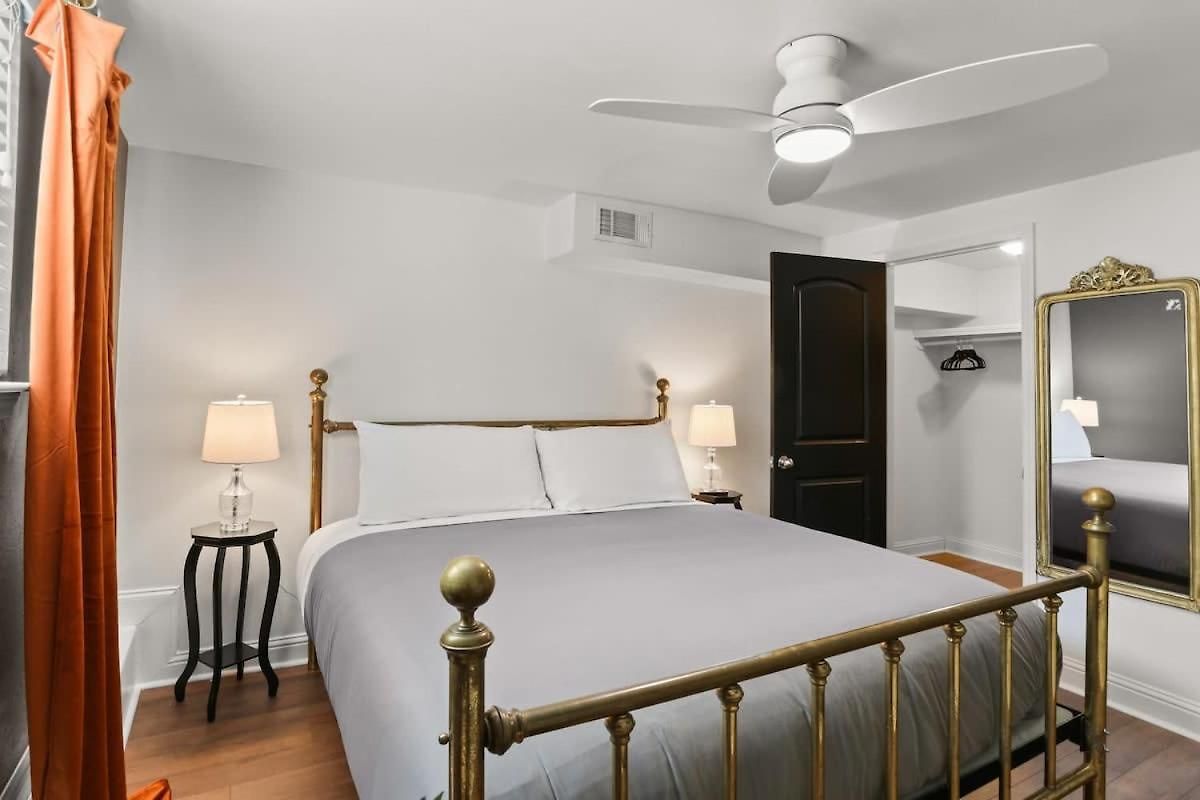 Garden District 3bd 2ba Parking Stylish & Unique Holiday home *