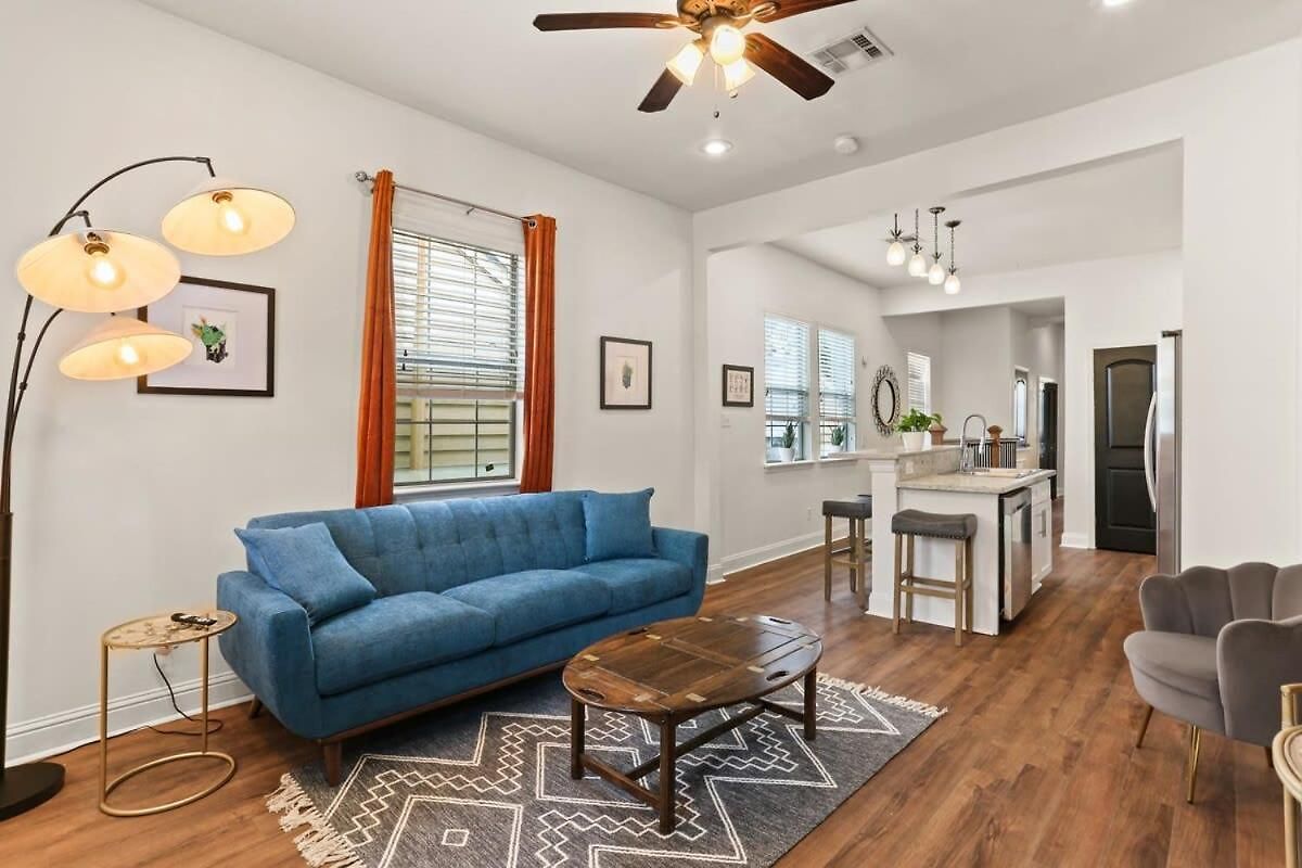 Garden District 3bd 2ba Parking Stylish & Unique Holiday home New Orleans