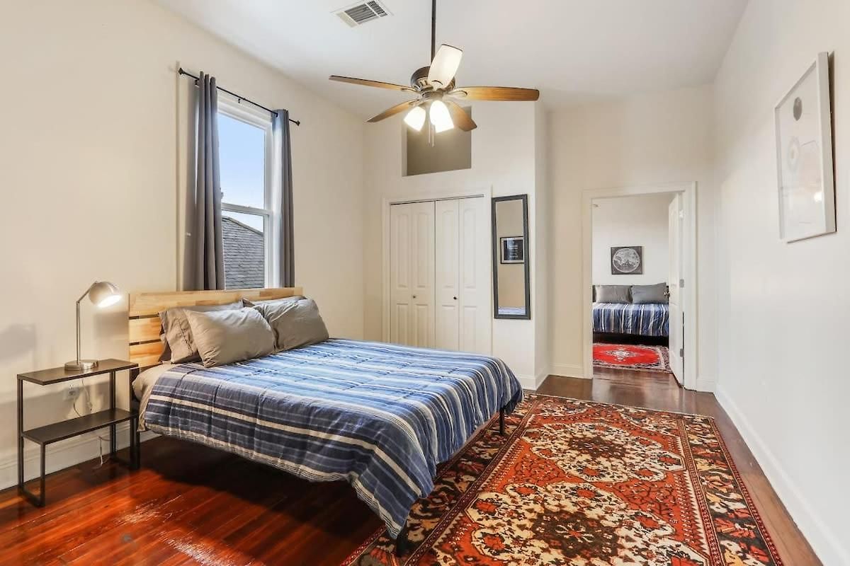 Urban 3 Bedroom Local Art Filled Frenchman Oasis Holiday home New Orleans