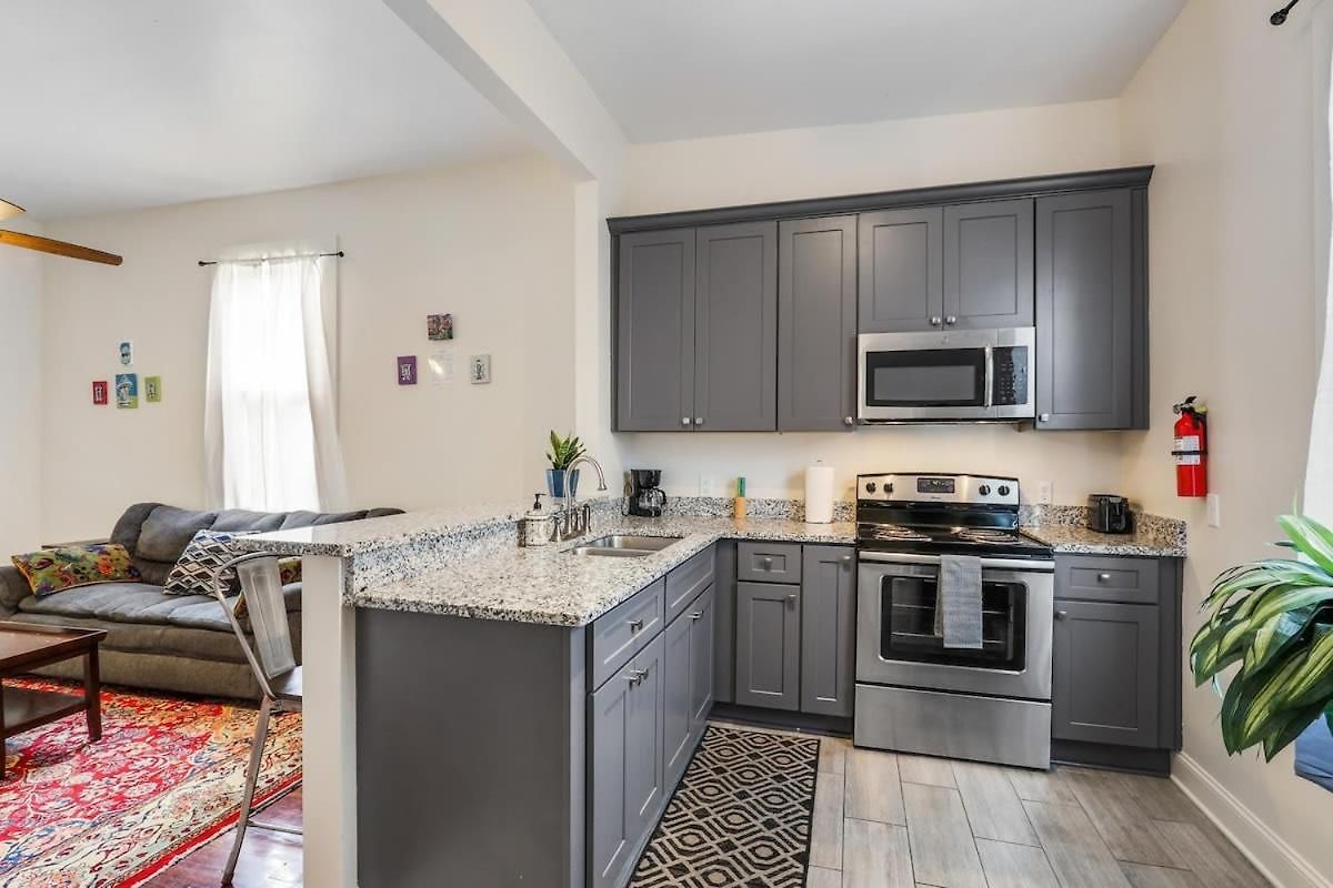 Holiday home 3 Bb Urban Oasis W Private Parking &amazing Patio *