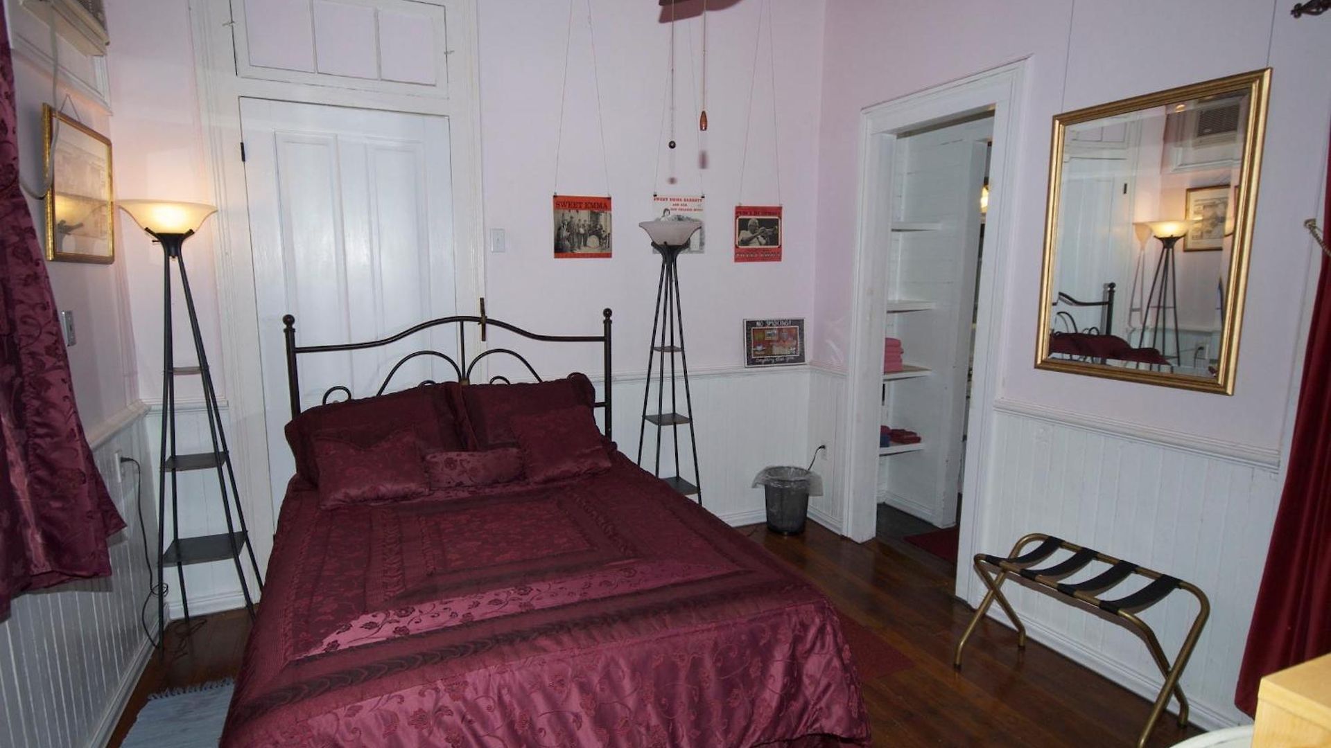 Bed & Breakfast The Burgundy