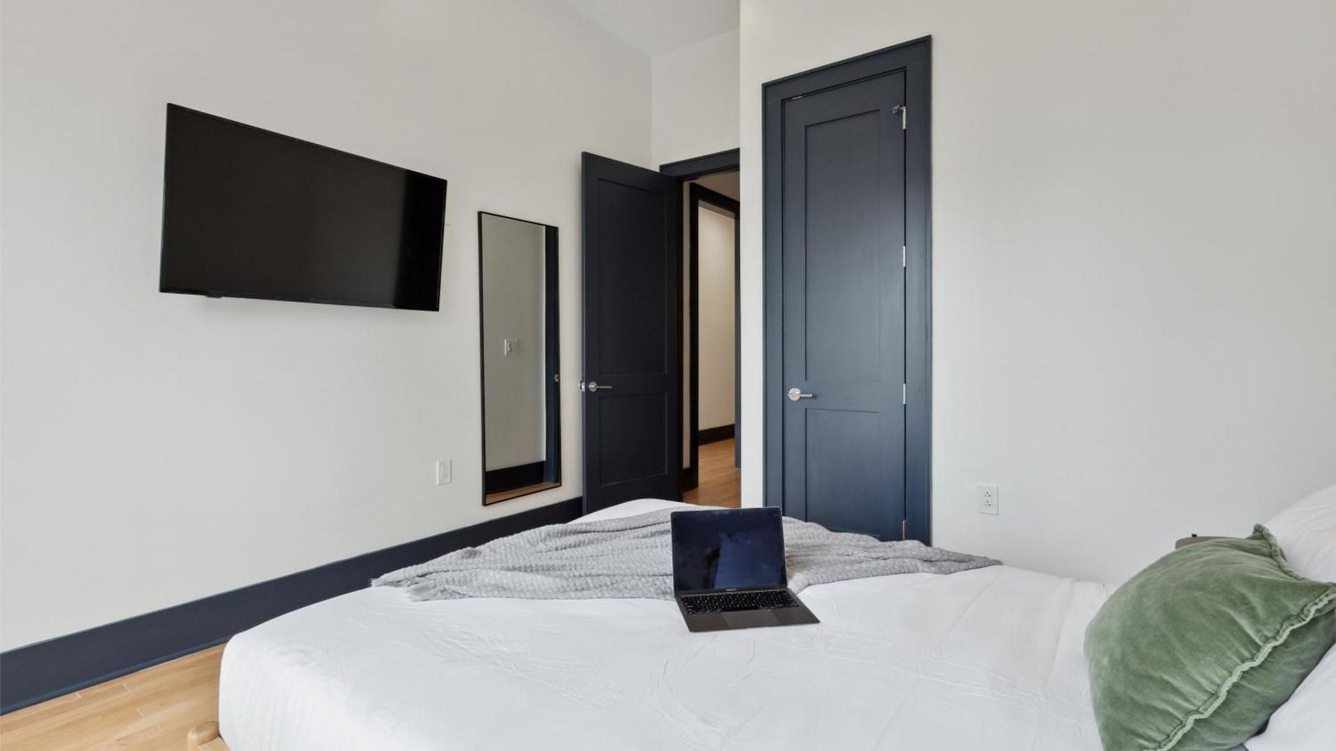 Apartment Roami At 714 Canal