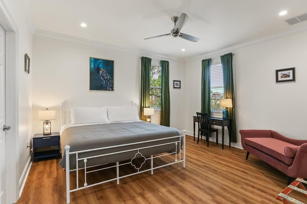 Luxury New 3bd With Parking And Private Yard Holiday home New Orleans