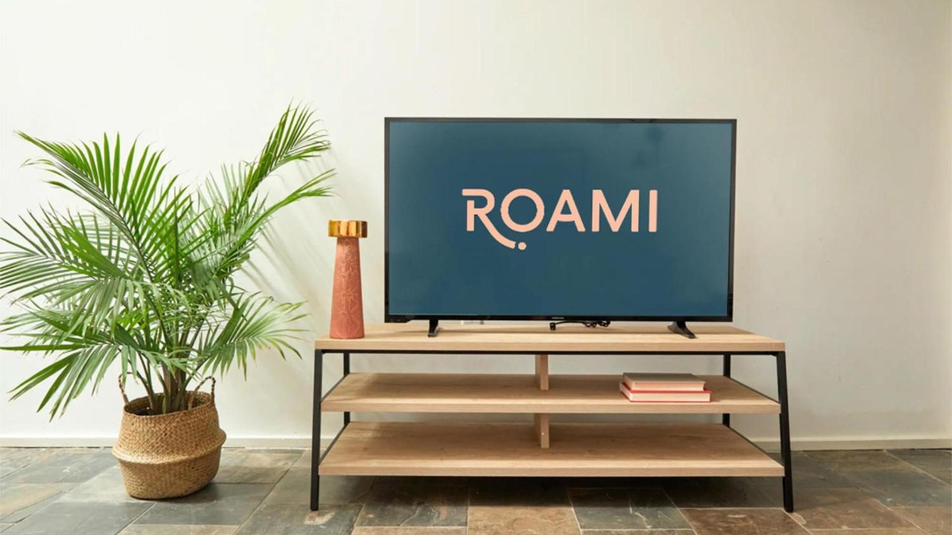 Roami At The Mandeville Apartment