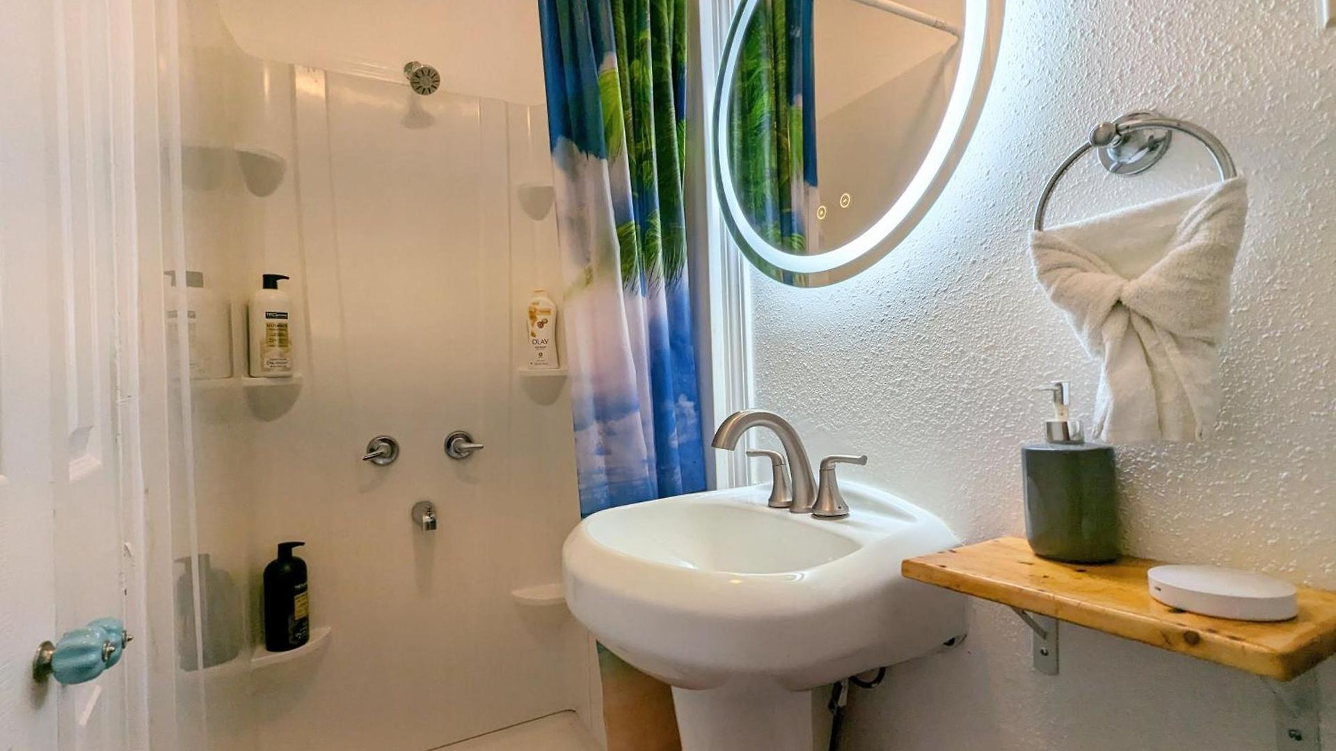 Weebiii Apartment