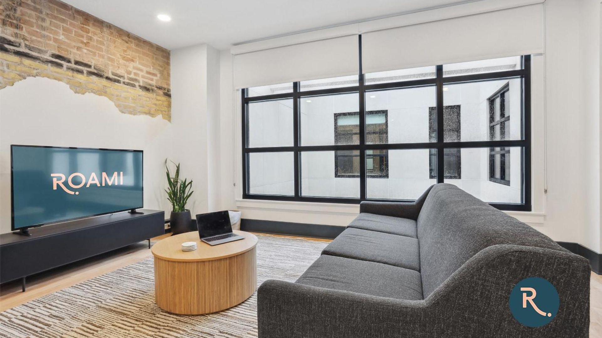 Roami At 714 Canal Apartment