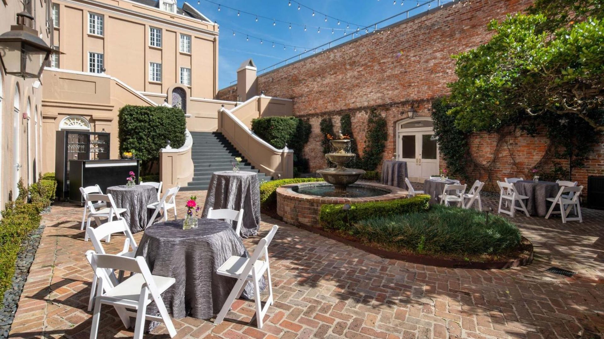 De La Poste - French Quarter, A Renaissance Hotel New Orleans