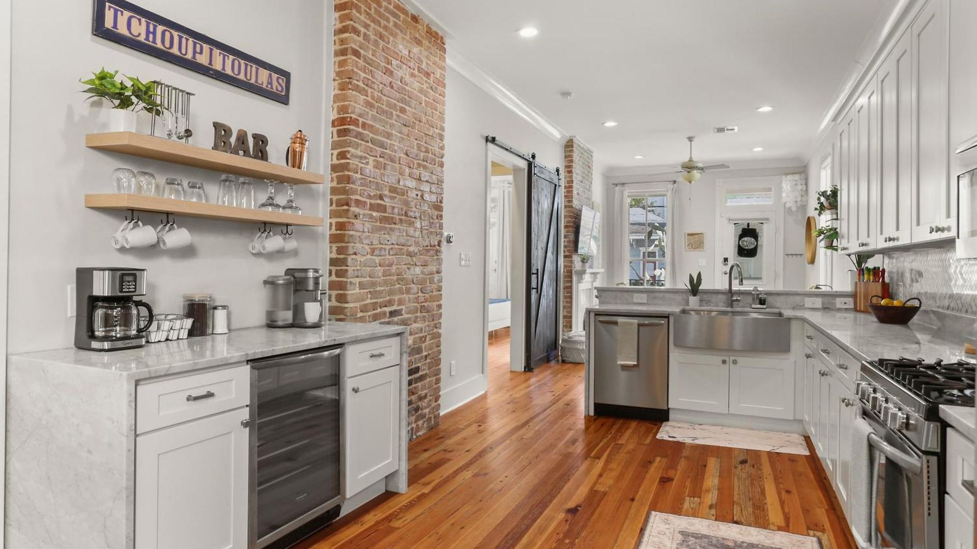 Holiday home Upscale 3 Bed 2 Bath Private In Uptown New Orleans! Close To Magazine Street, Universities, & French Quarter