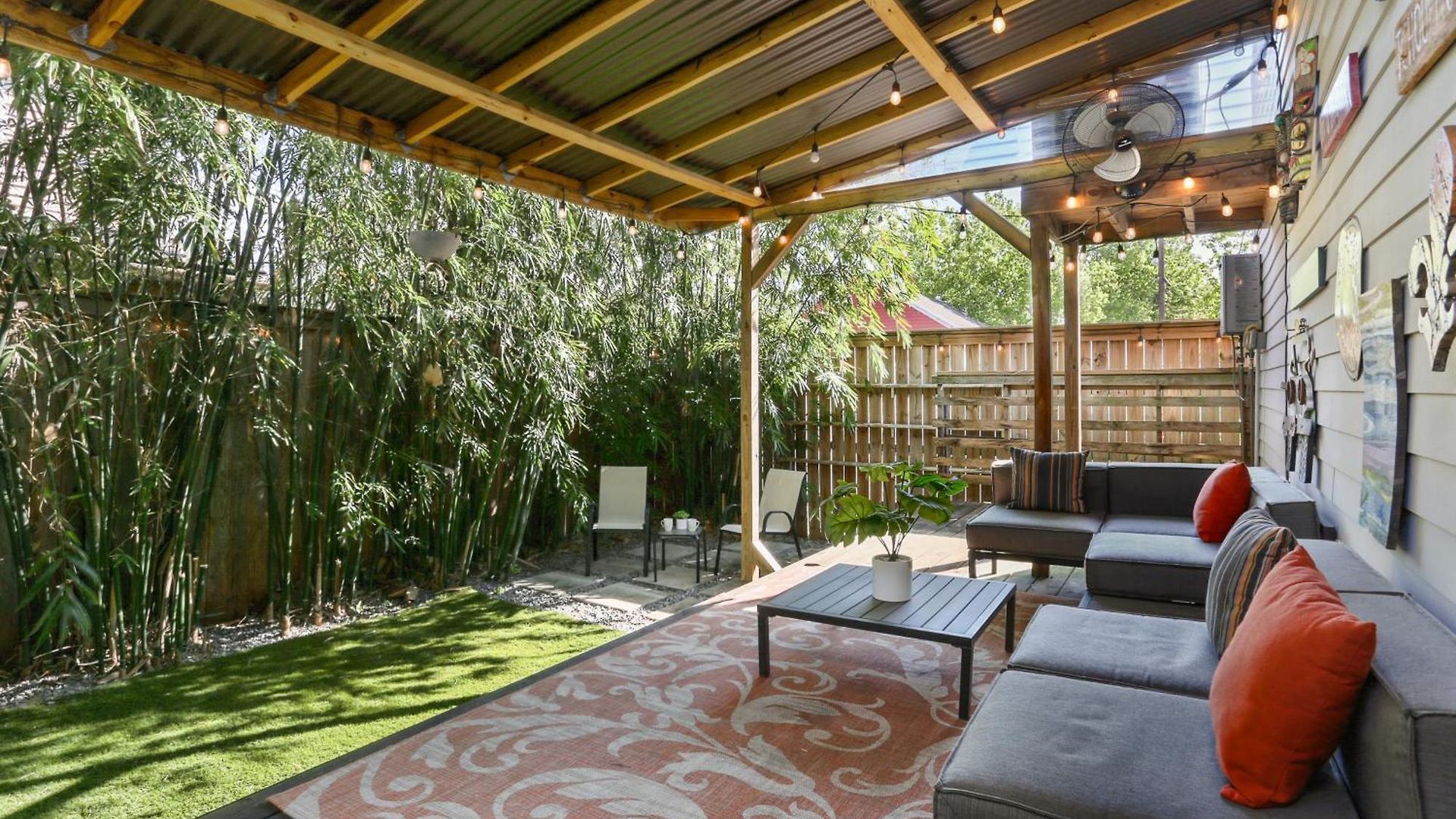 Holiday home Upscale 3 Bed 2 Bath Private In Uptown New Orleans! Close To Magazine Street, Universities, & French Quarter