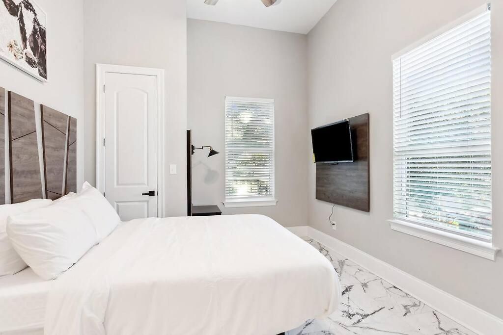 Luxury 5bdrm 5ba Near French Quarter