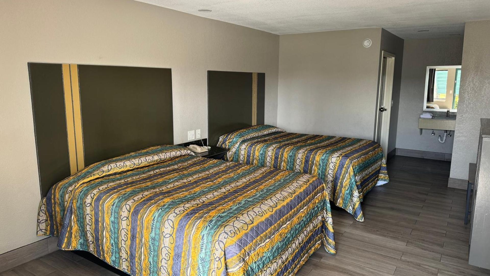 Hotel Nola &