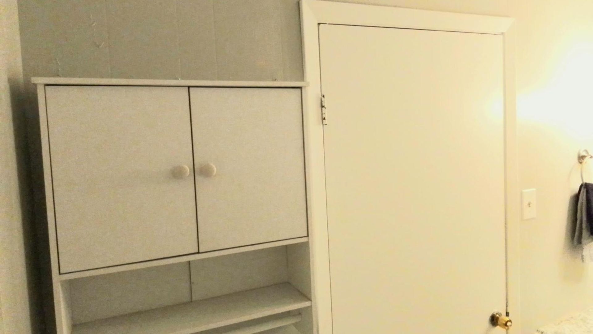 Cheeful, 2bed X 1bath Brick House