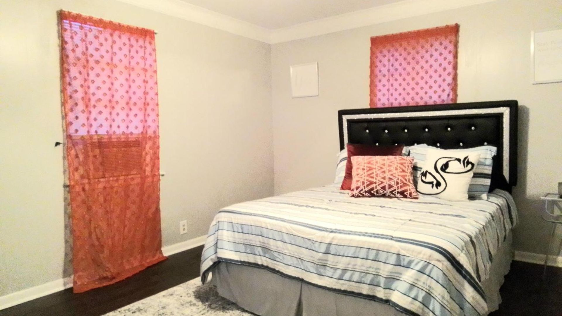 Holiday home Cheeful, 2bed X 1bath Brick House *