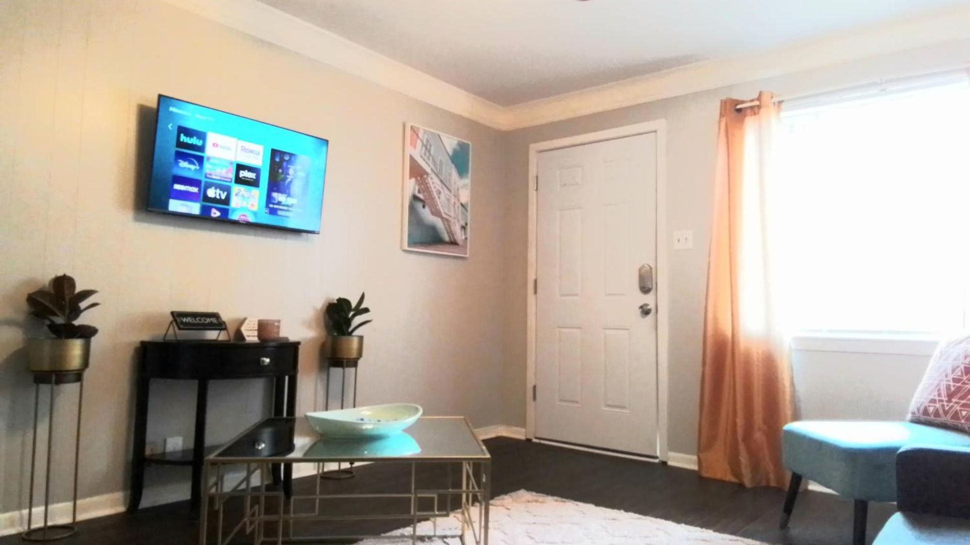 Cheeful, 2bed X 1bath Brick House New Orleans