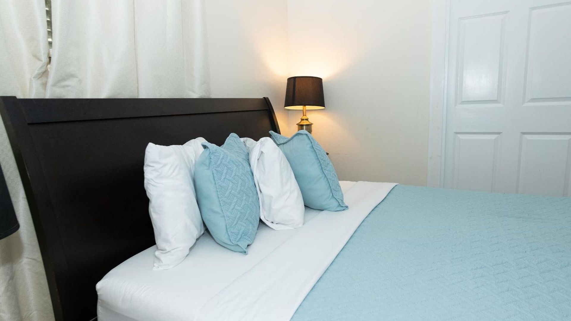 The Esplanade Mansion Bed & Breakfast 3*