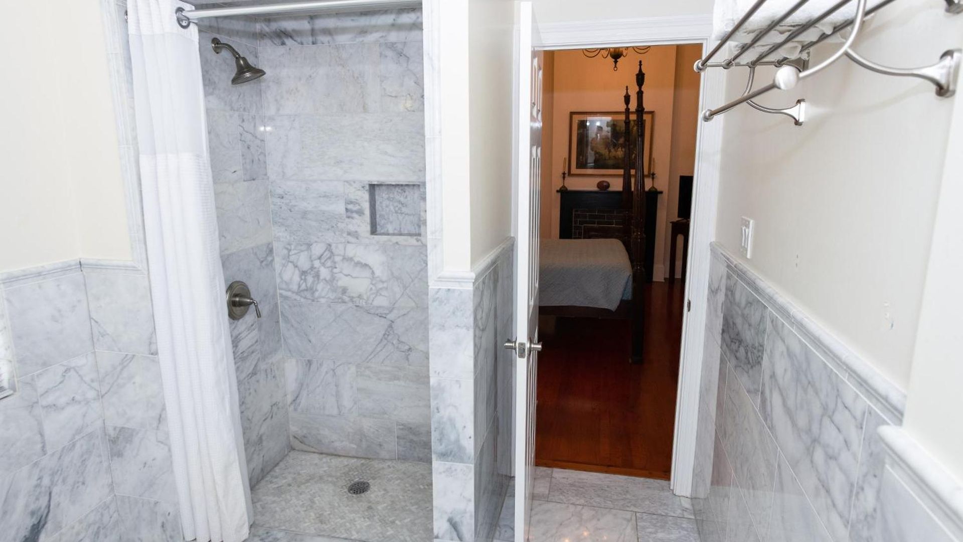 The Esplanade Mansion 3*