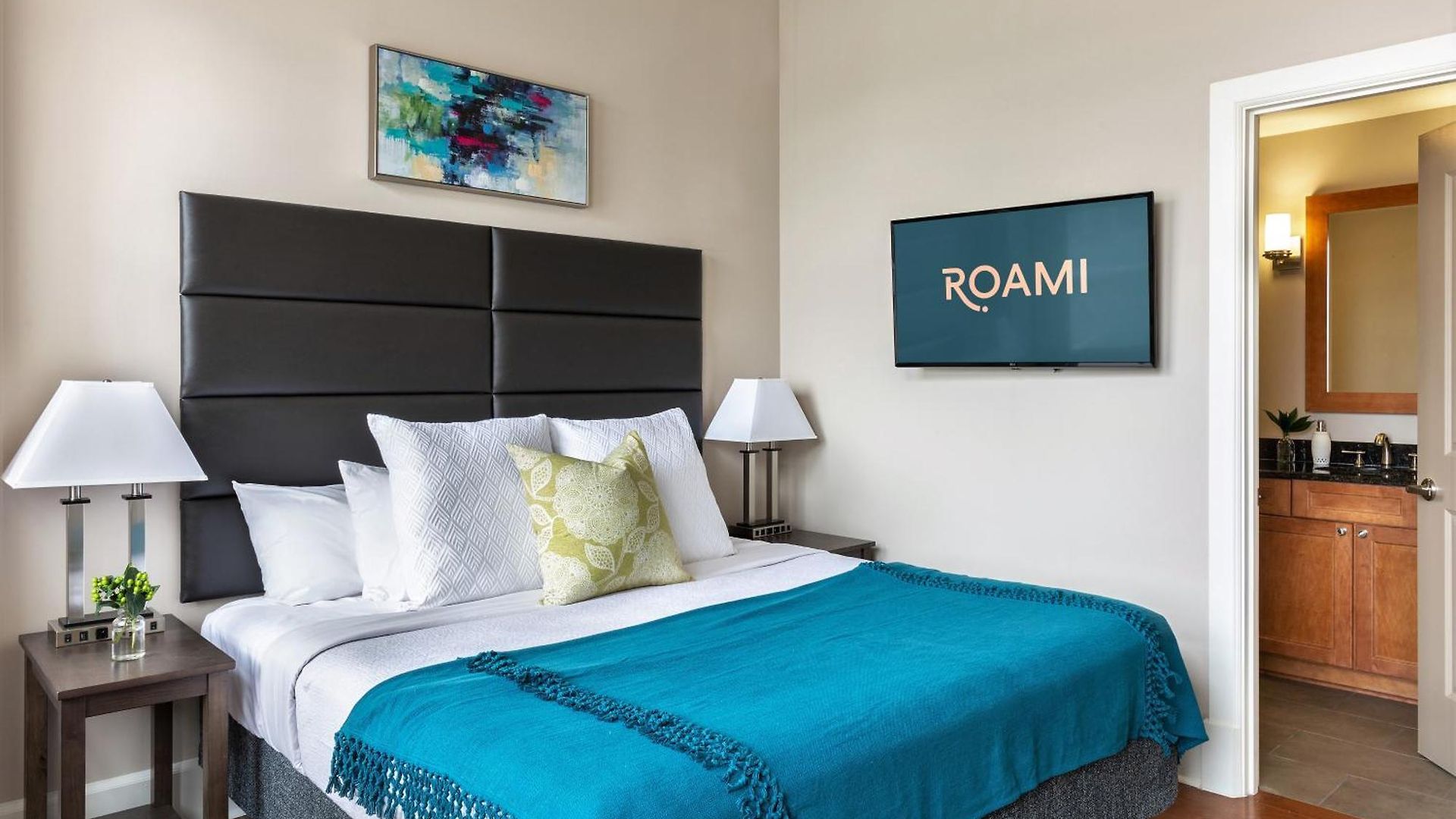 Roami At Hibernia Tower Apartment New Orleans