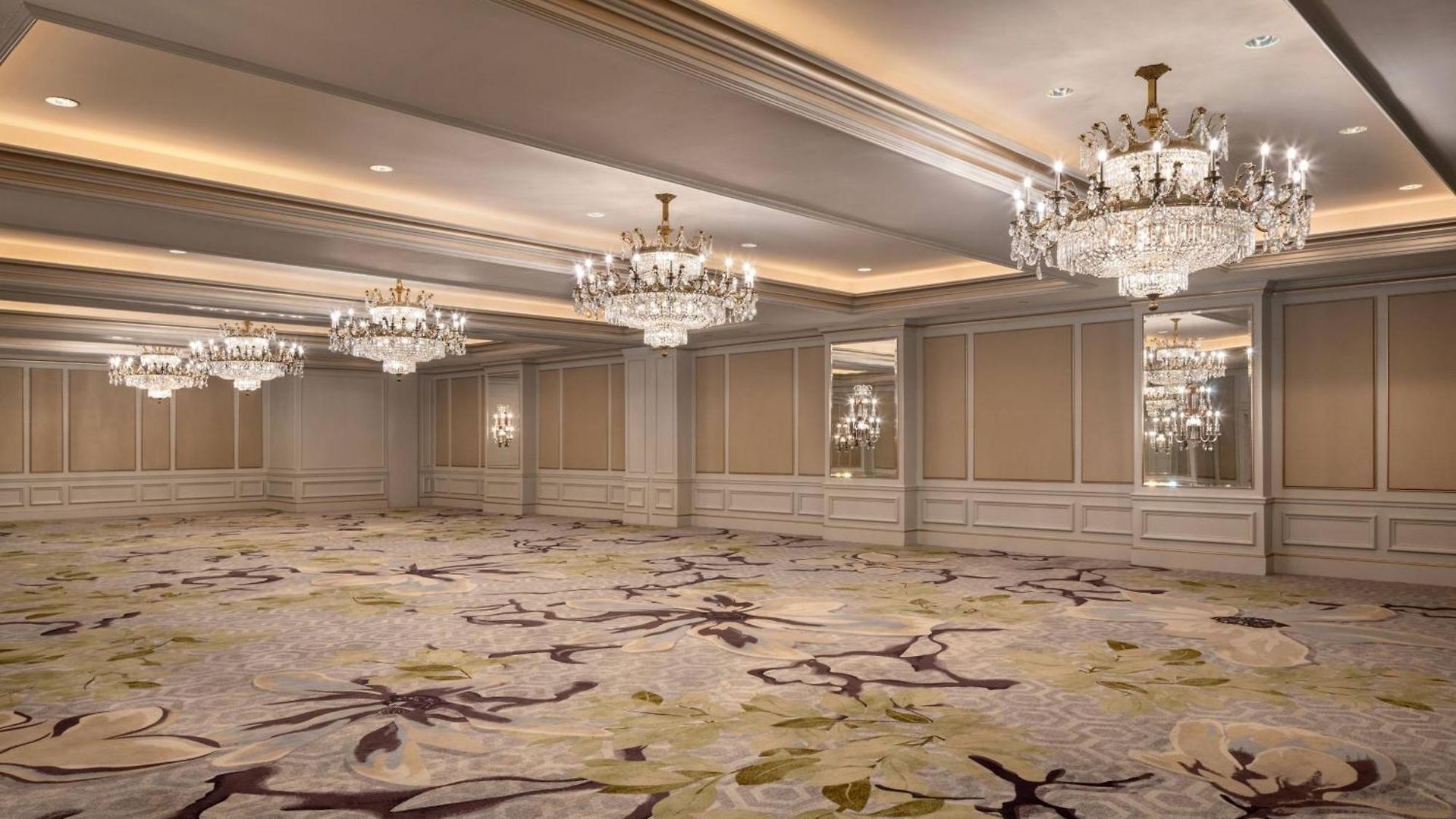 The Ritz-carlton, 5*