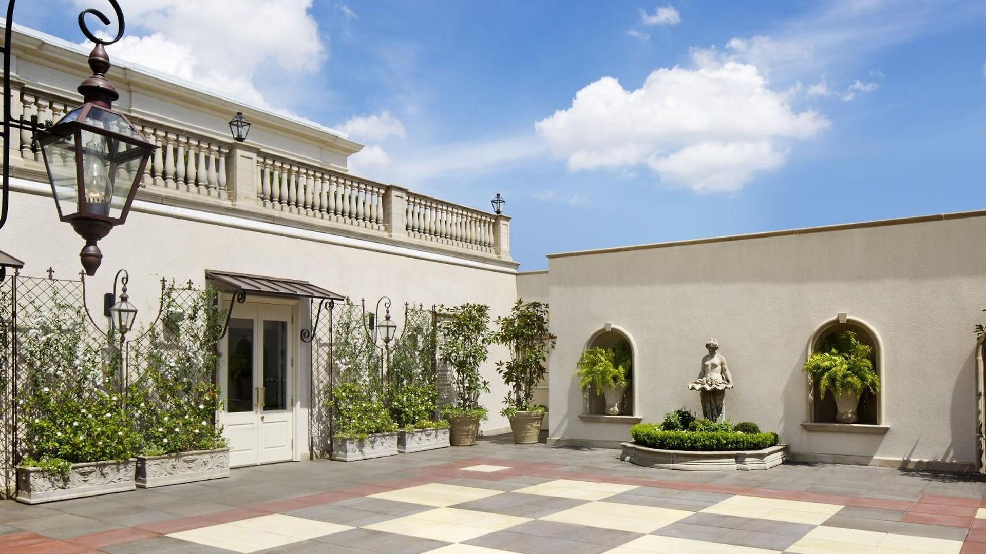 Hotel The Ritz-carlton, 5*