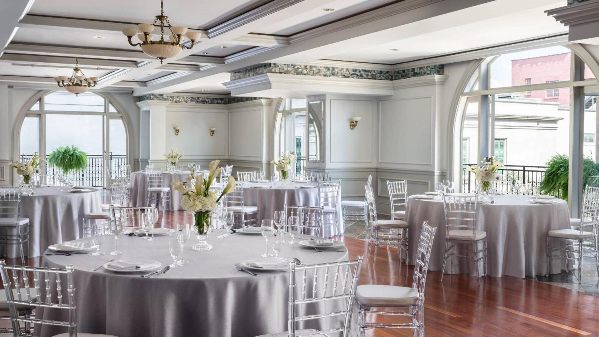 The Ritz-carlton, Hotel