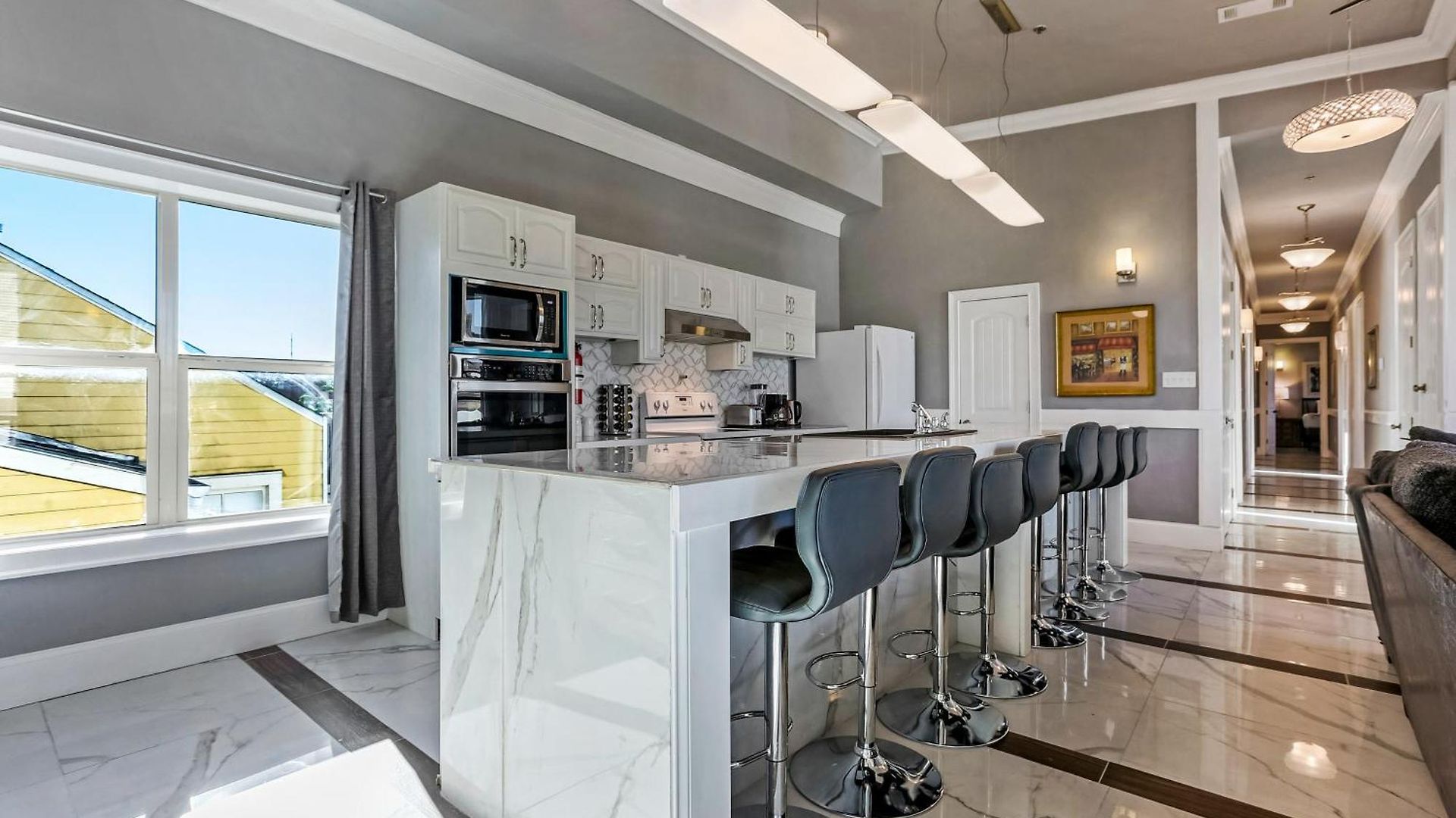 Apartment Stunning Near French Quarter *