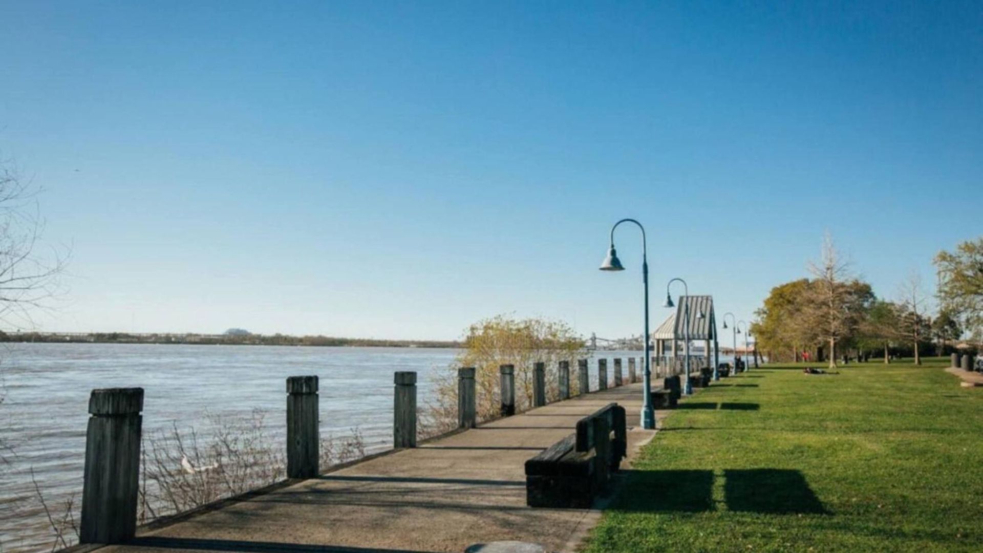 Carondelet Street Penthouse Close To Attractions Holiday home