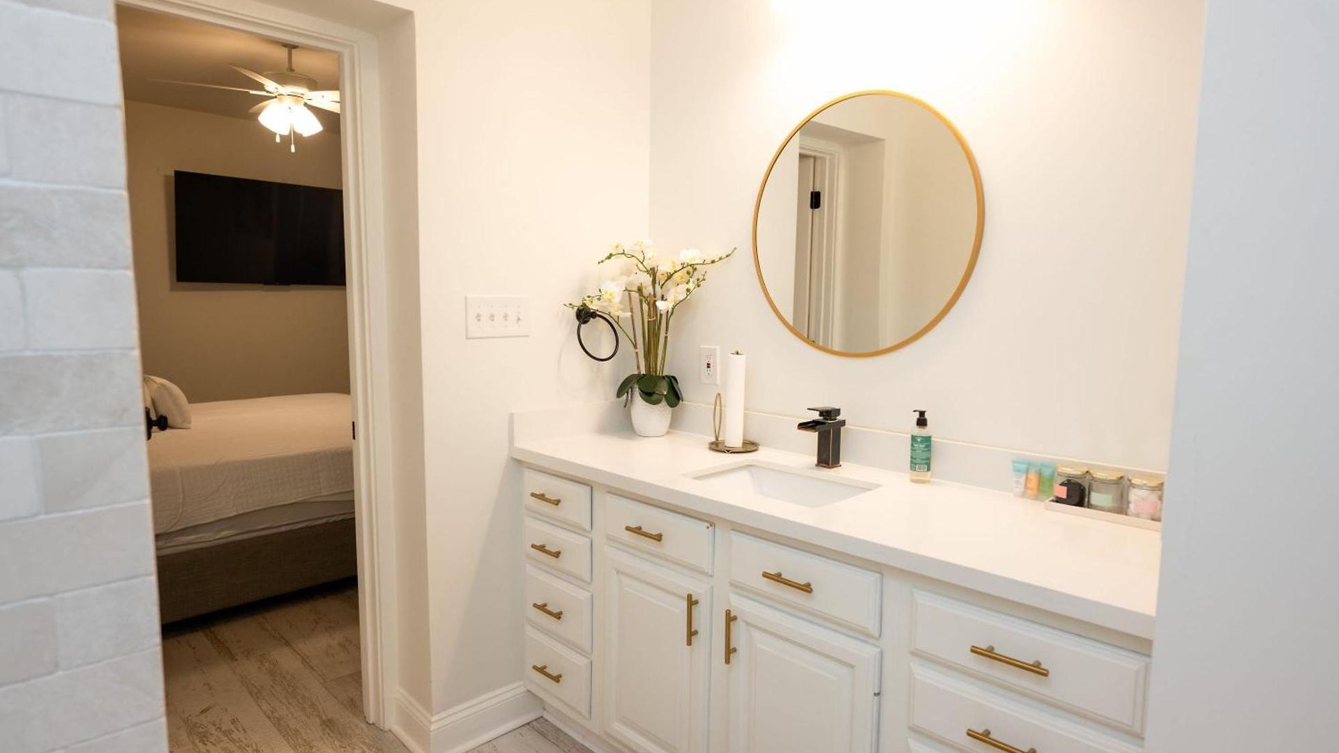 Esplanade Magic 5 Just Minutes By Uber Or Car To French Quarter And 5 Mins From Superdome Holiday home *