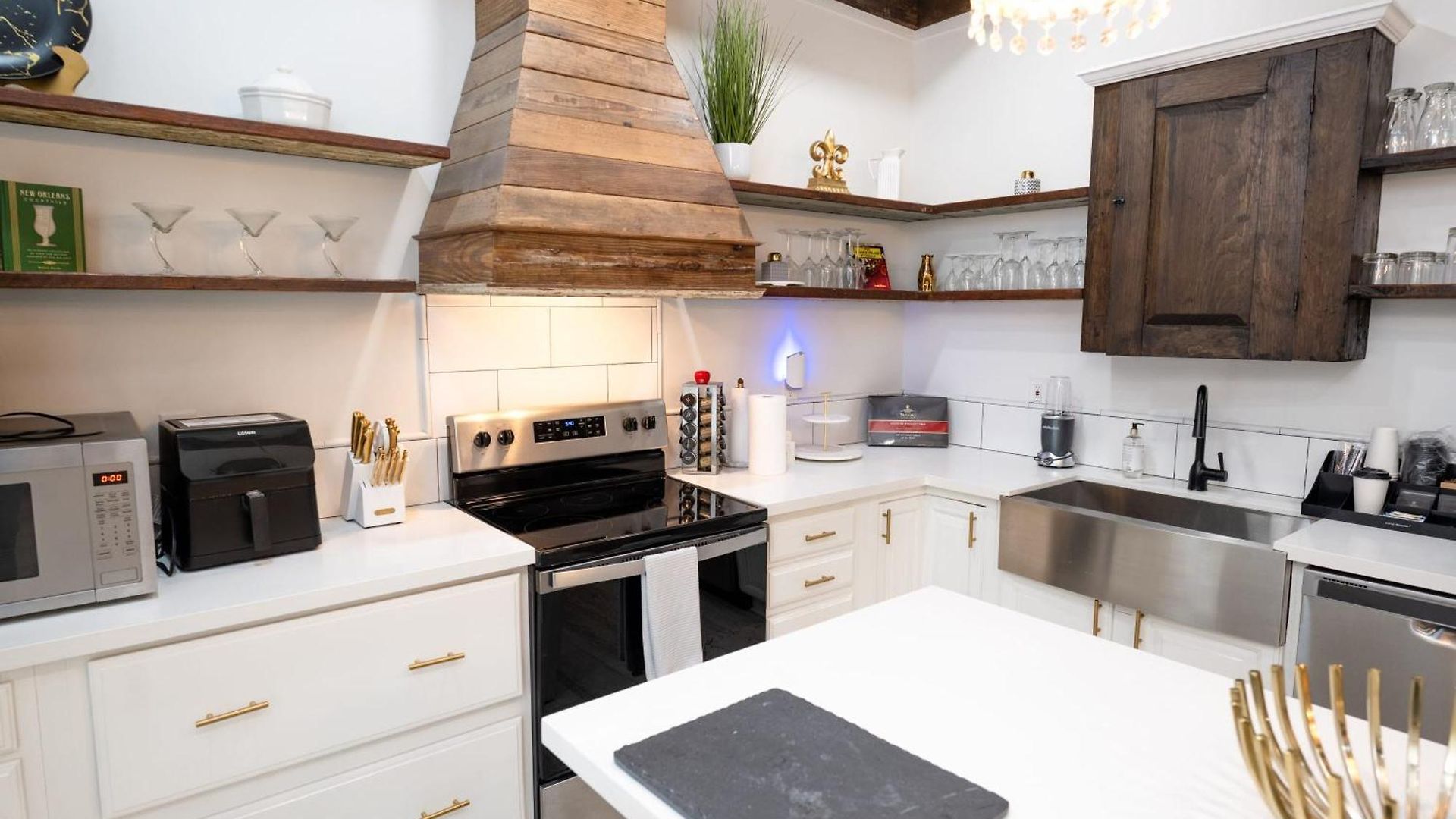 Holiday home Esplanade Magic 5 Just Minutes By Uber Or Car To French Quarter And 5 Mins From Superdome *