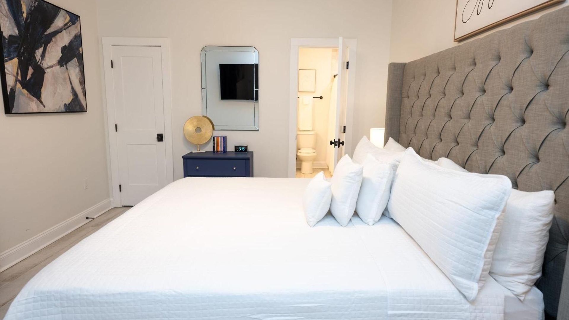 Esplanade Magic 5 Just Minutes By Uber Or Car To French Quarter And 5 Mins From Superdome Holiday home *