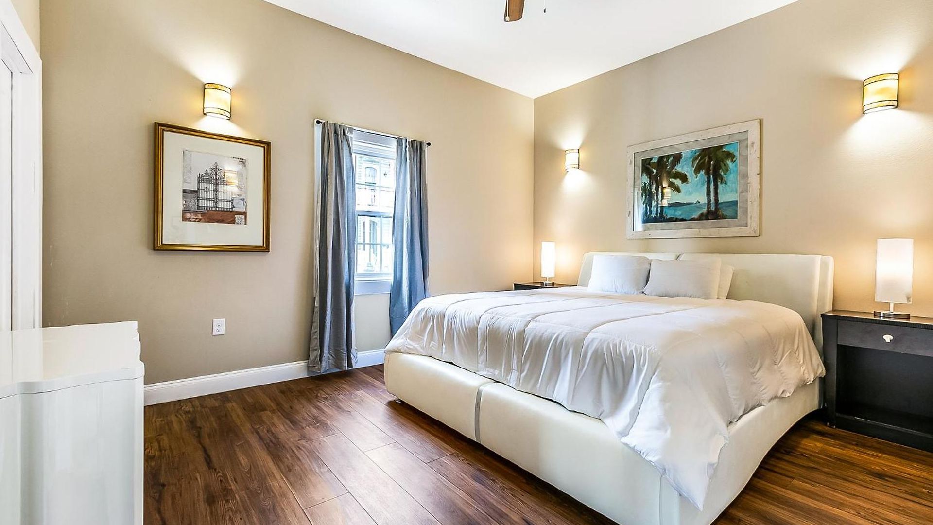 Spacious In Downtown Nola Apartment