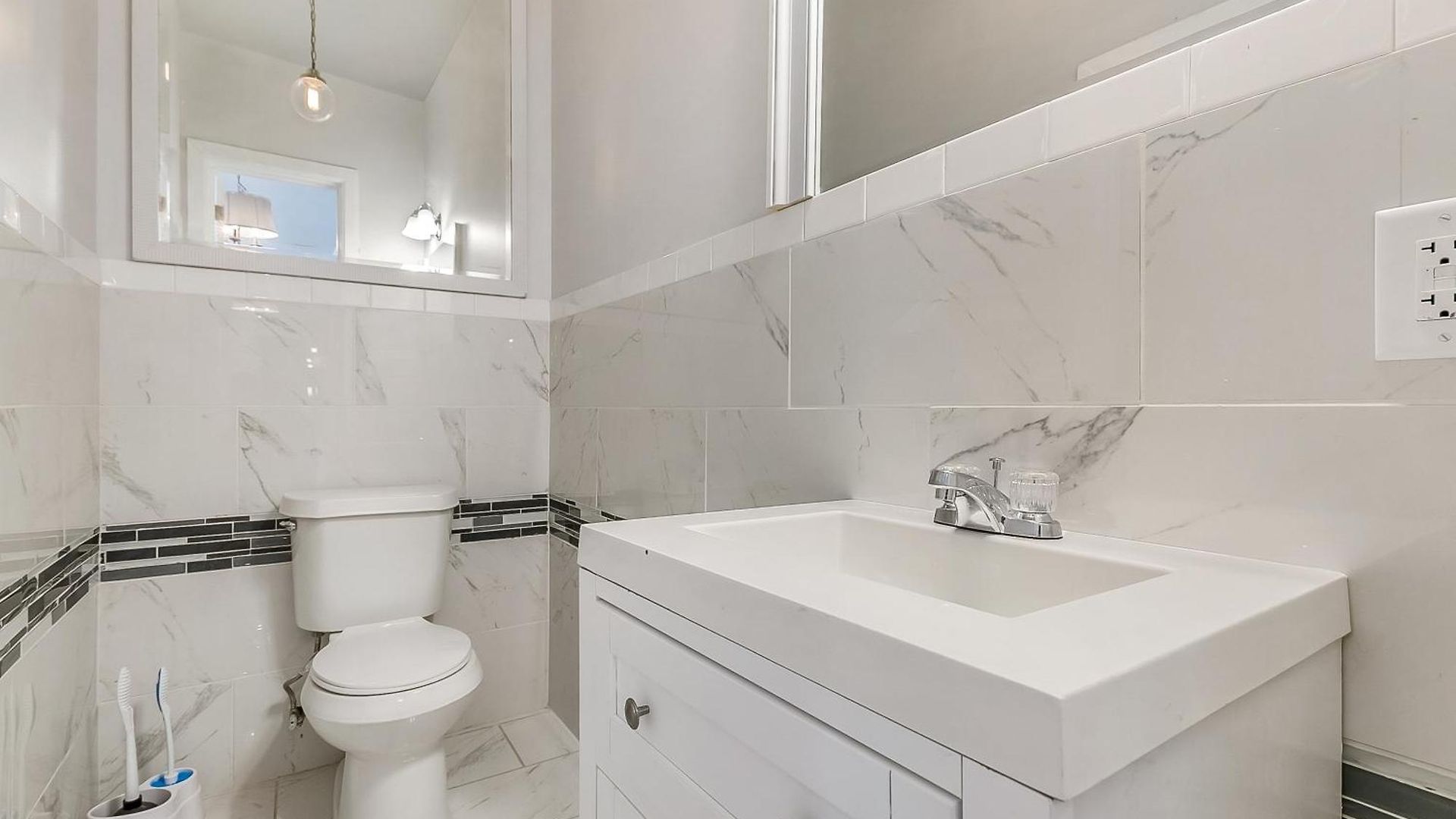 Spacious In Downtown Nola Apartment