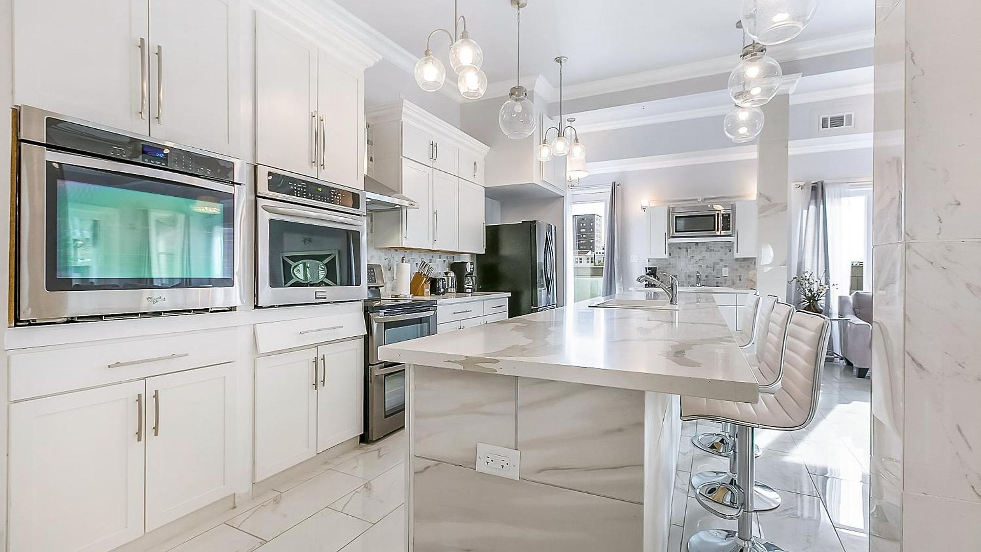 Spacious In Downtown Nola Apartment *