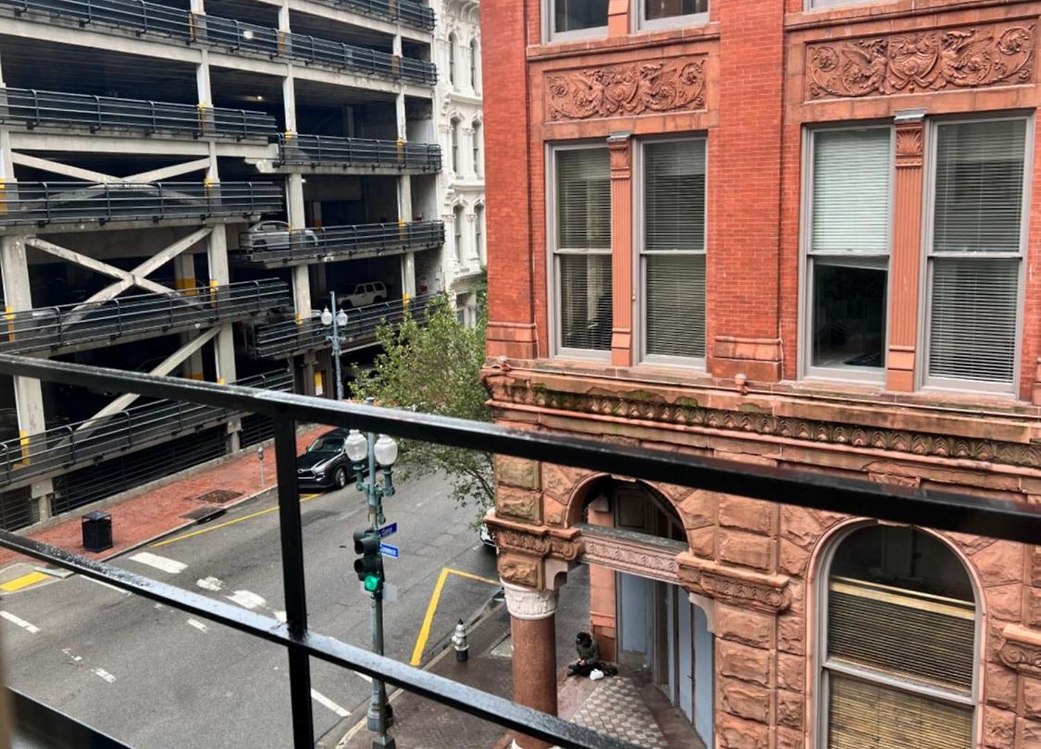 Entire W/ Party Rooftop - A Block Away From Parades * New Orleans
