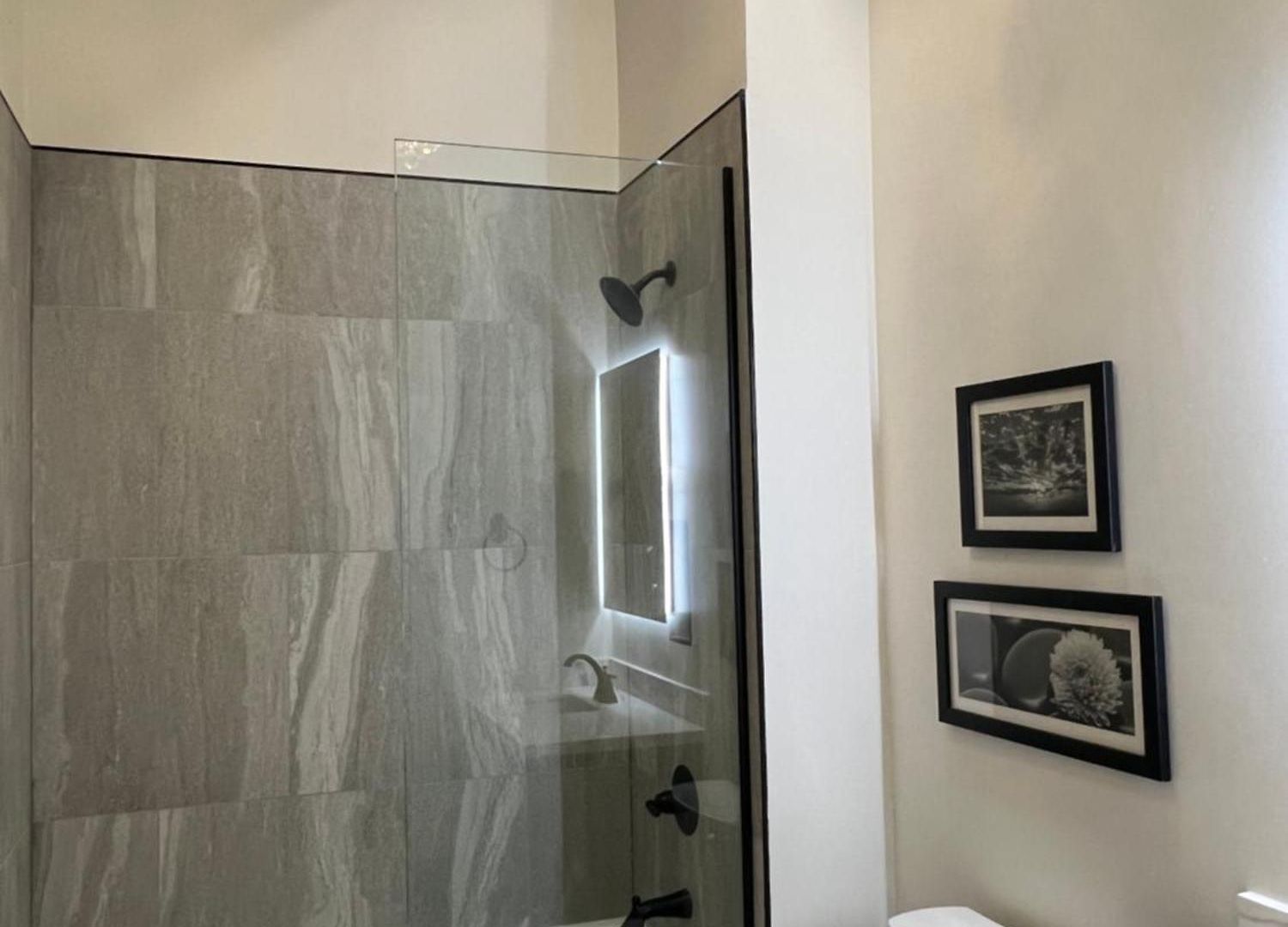 Entire W/ Party Rooftop - A Block Away From Parades * New Orleans