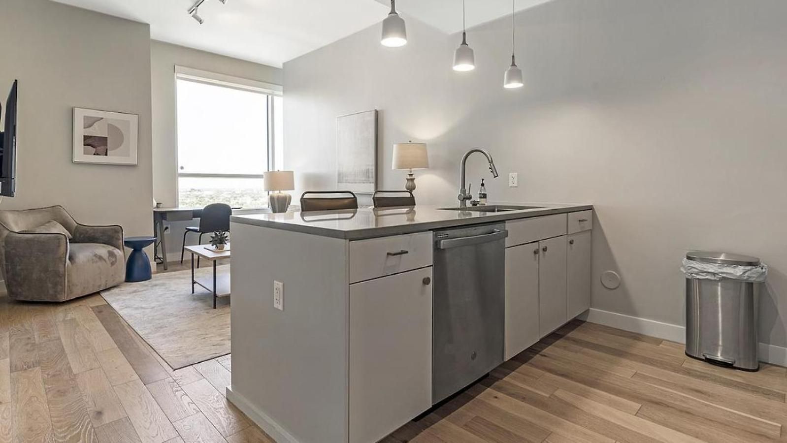 Landing Modern With Amazing Amenities